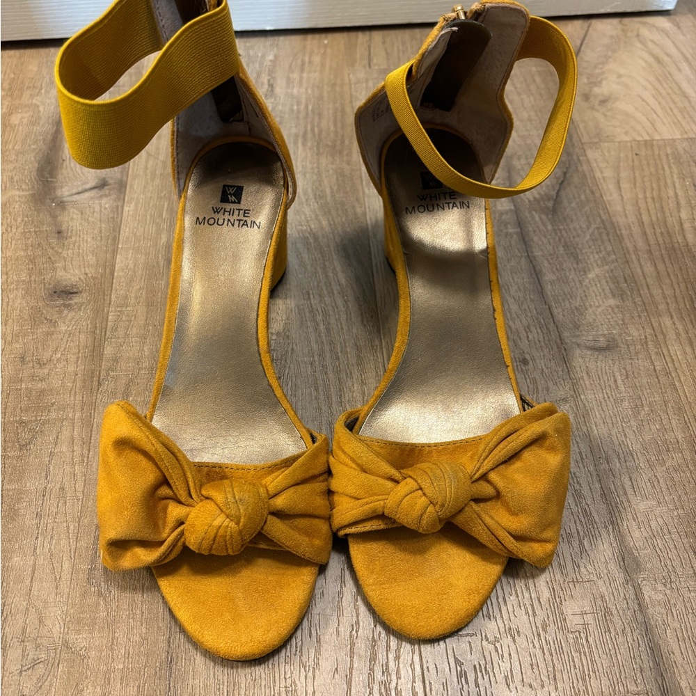 White Mountain Mustard Heels with Bow Accent